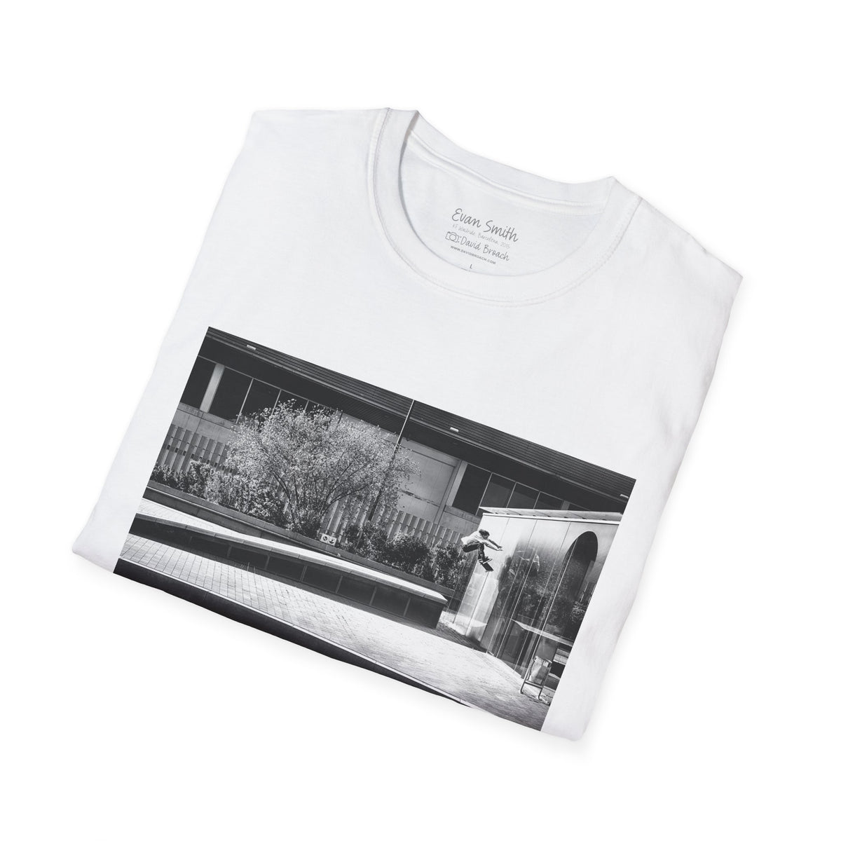 Evan Smith, kickflip wallride off glass building facade, Barcelona 2015, black and white — David Broach Photography skate t-shirt
