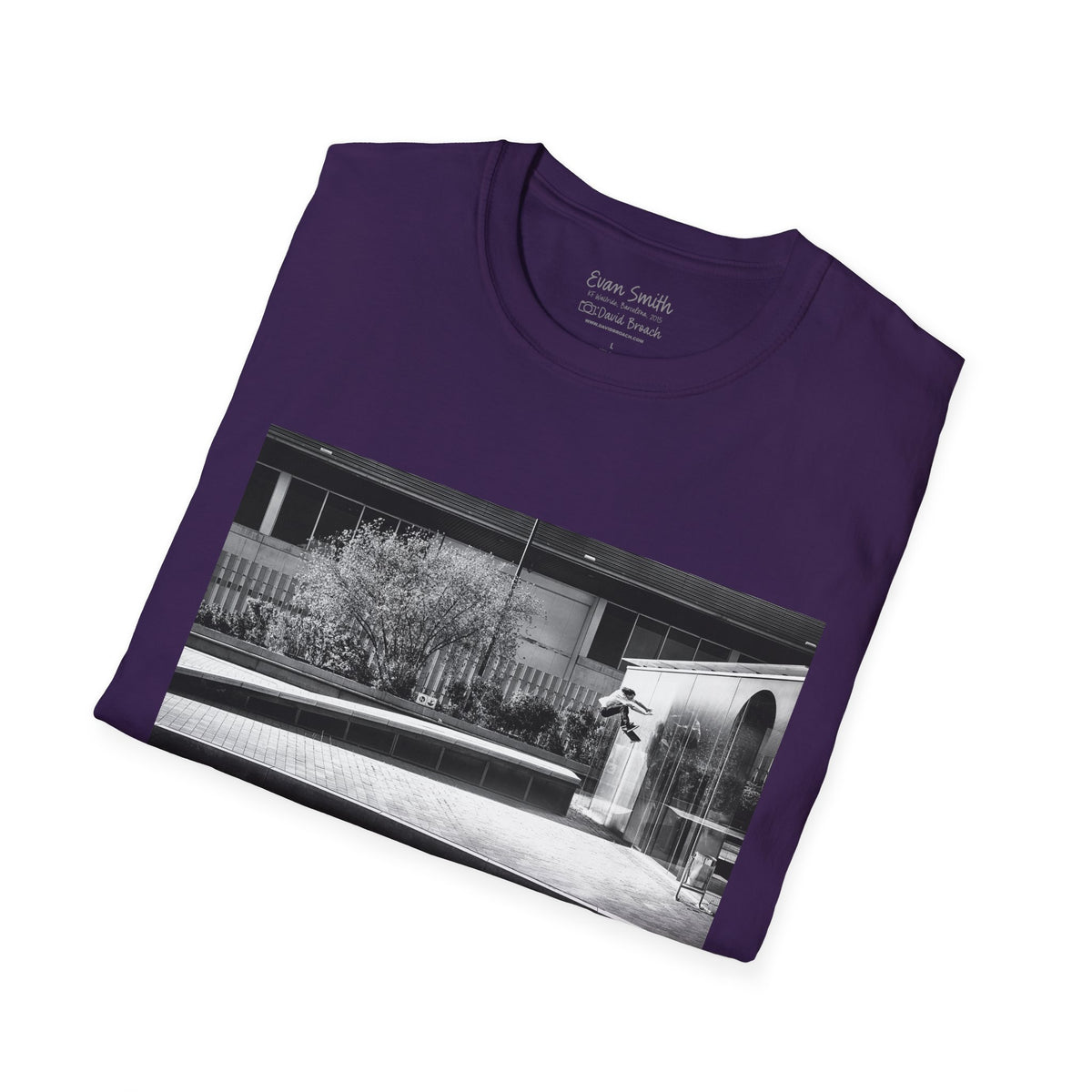 Evan Smith, kickflip wallride off glass building facade, Barcelona 2015, black and white — David Broach Photography skate t-shirt