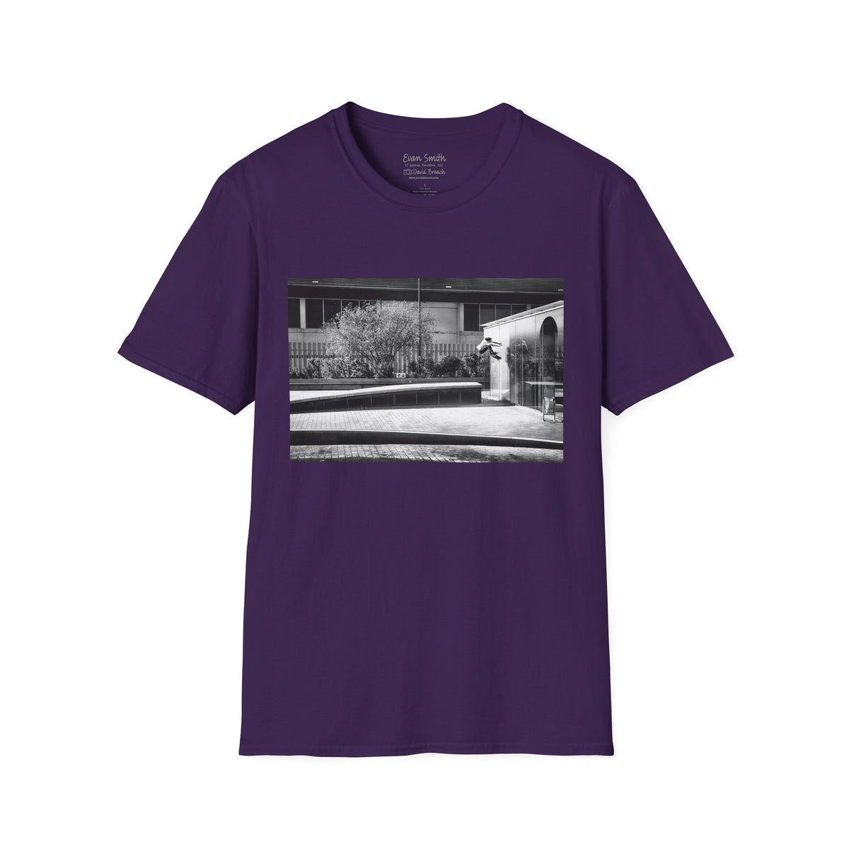 Evan Smith, kickflip wallride off glass building facade, Barcelona 2015, black and white — David Broach Photography skate t-shirt